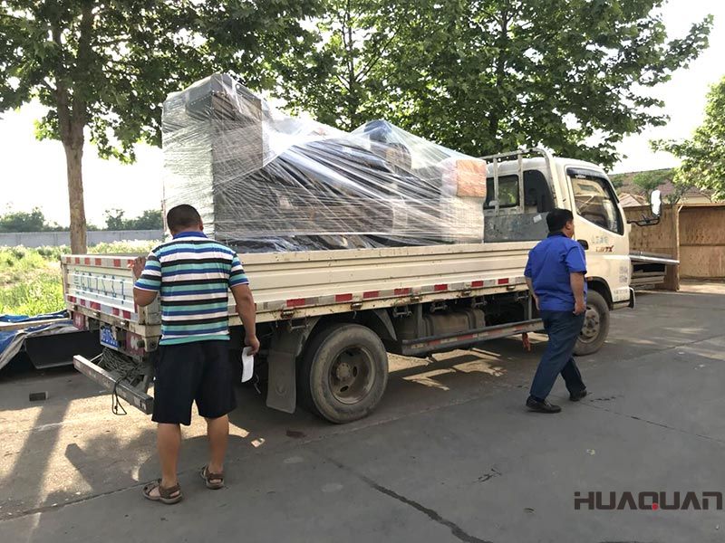 6.3號一臺HQ300GF底座油箱柴油發(fā)電機組發(fā)往河北省廊坊市